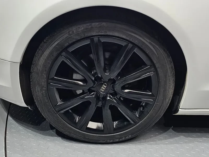 Audi A5 2.0 TDI, снимка 5 - Автомобили и джипове - 54144665