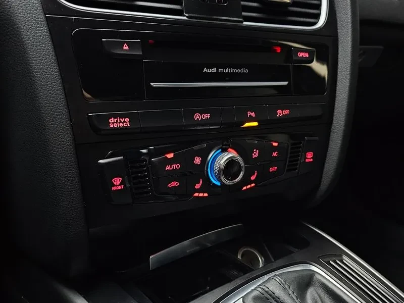 Audi A5 2.0 TDI, снимка 17 - Автомобили и джипове - 54144665