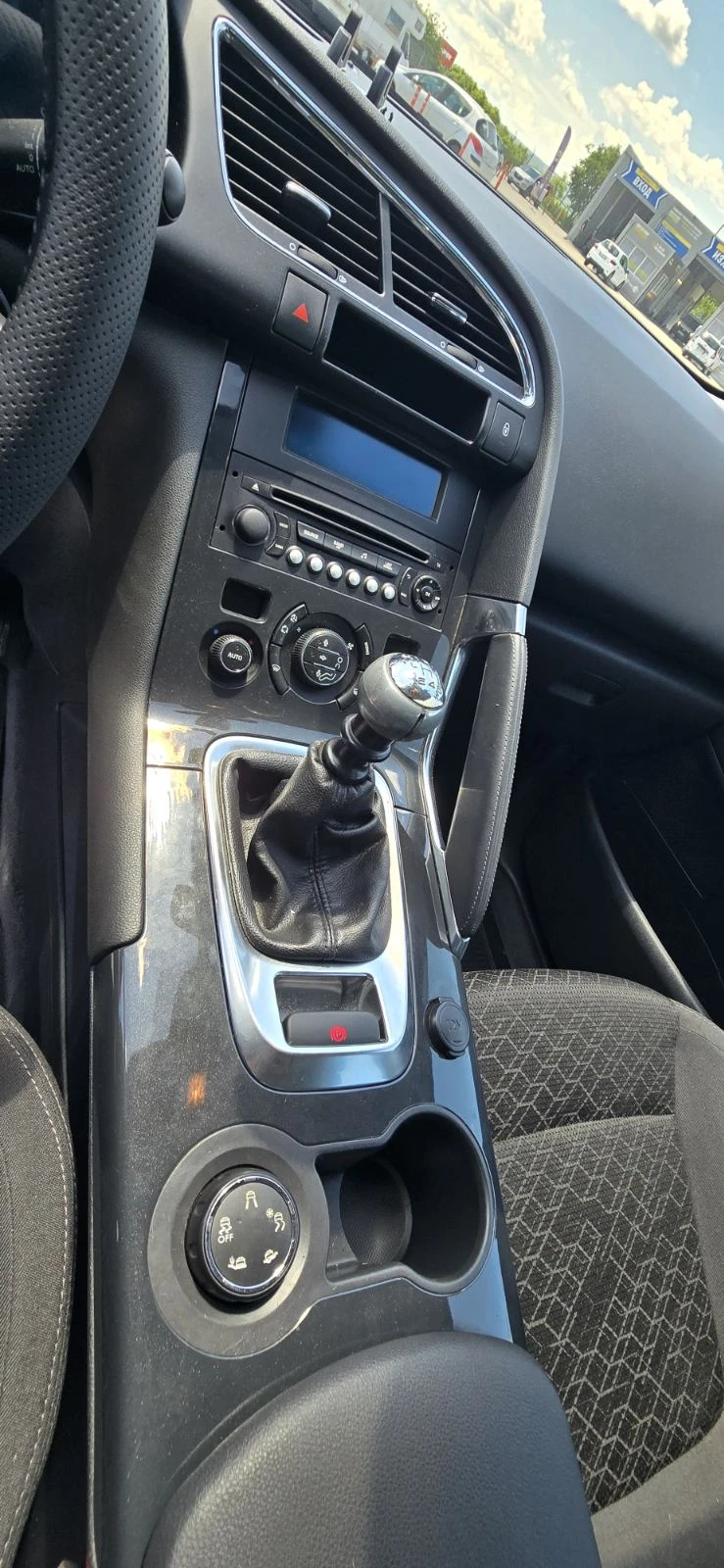 Peugeot 3008 1.6 150кс РЕАЛНИ КМ, ДДС , снимка 16 - Автомобили и джипове - 54713204