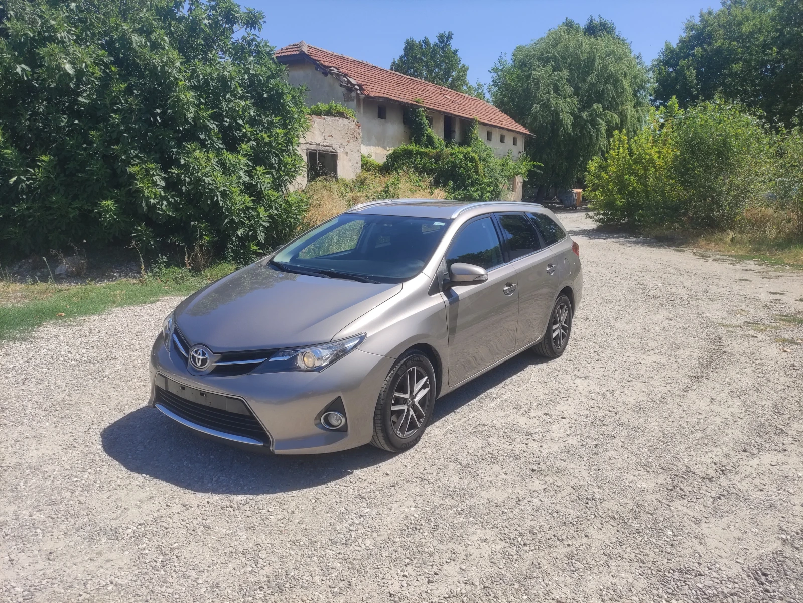 Toyota Auris 1.4d4d като нов 6ck навигация, камера, снимка 1