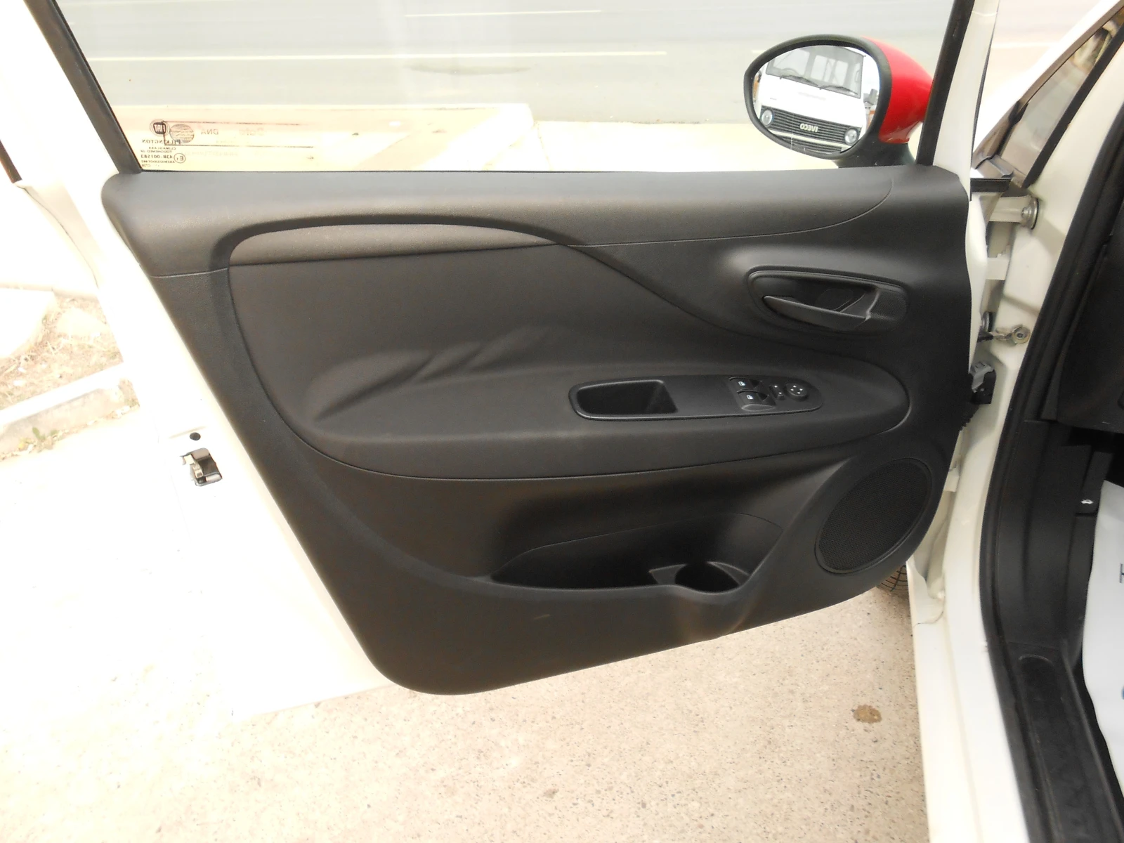 Fiat Punto 1.4i-Euro-5A | Mobile.bg — изображение 12