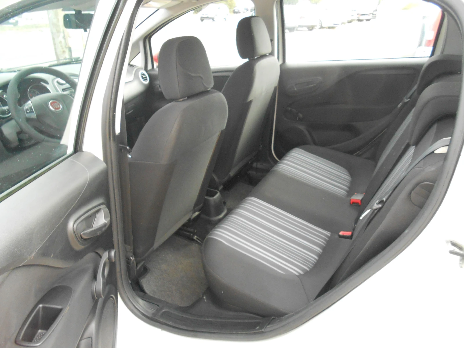 Fiat Punto 1.4i-Euro-5A | Mobile.bg — изображение 16