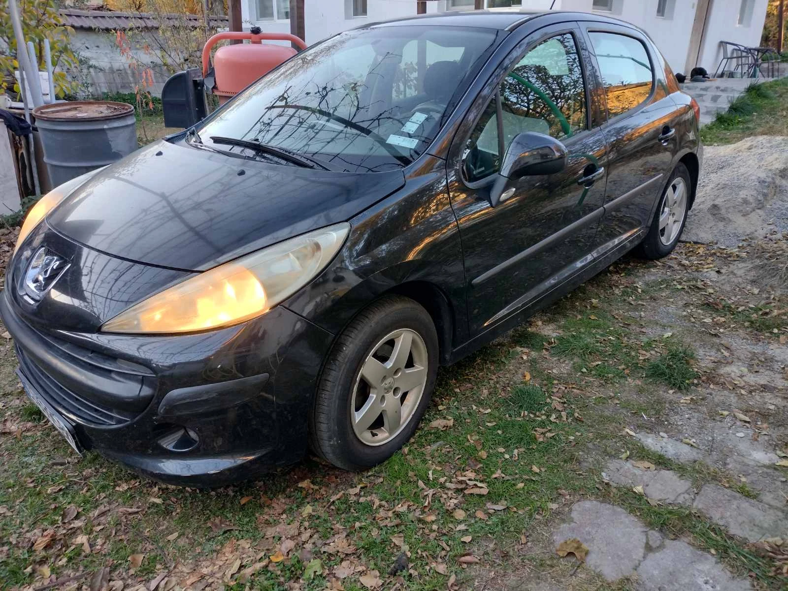 Peugeot 207 1.4 с газова - изображение 2