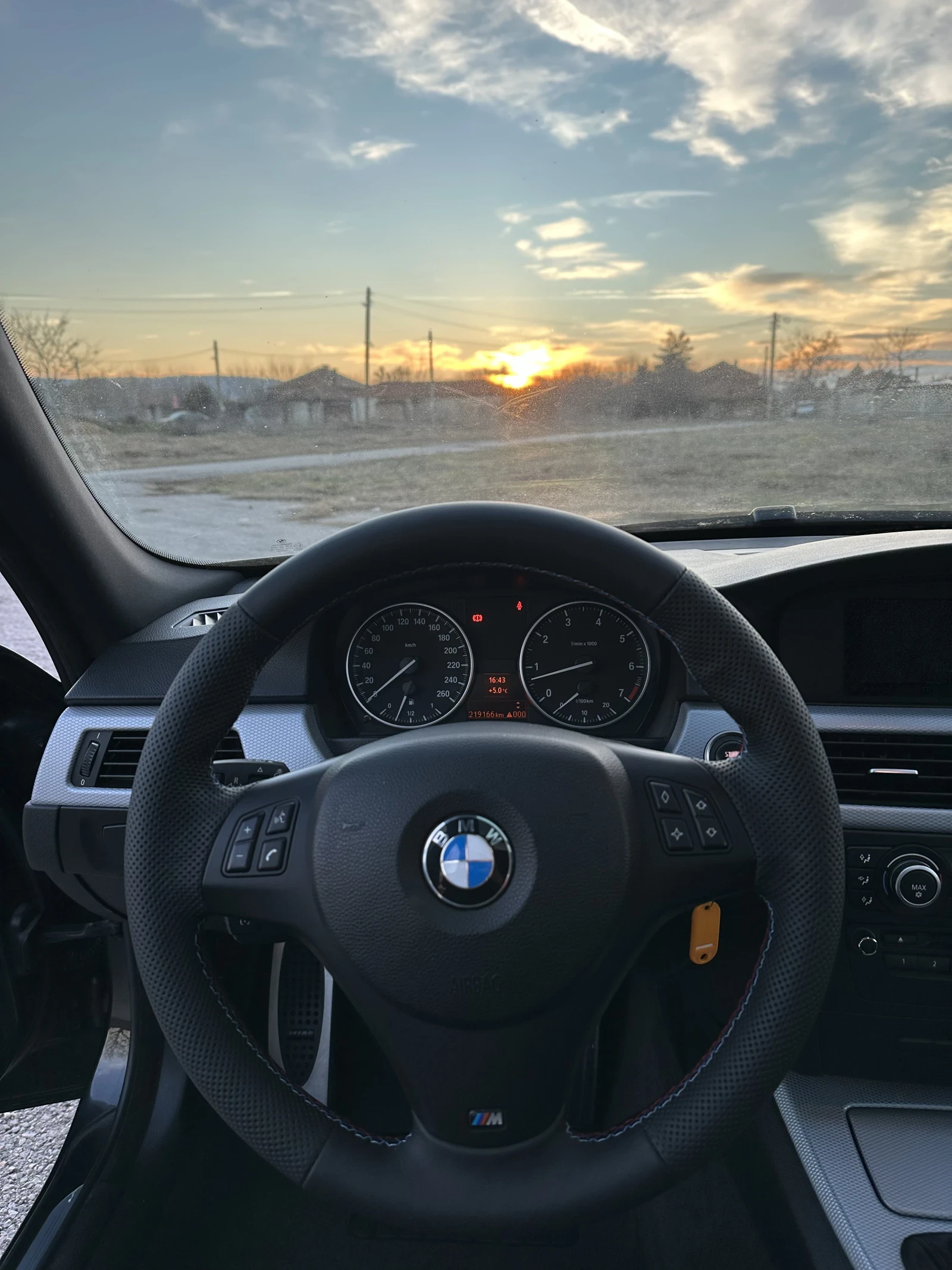 BMW 318 I* Mpack* Navi*  | Mobile.bg   12