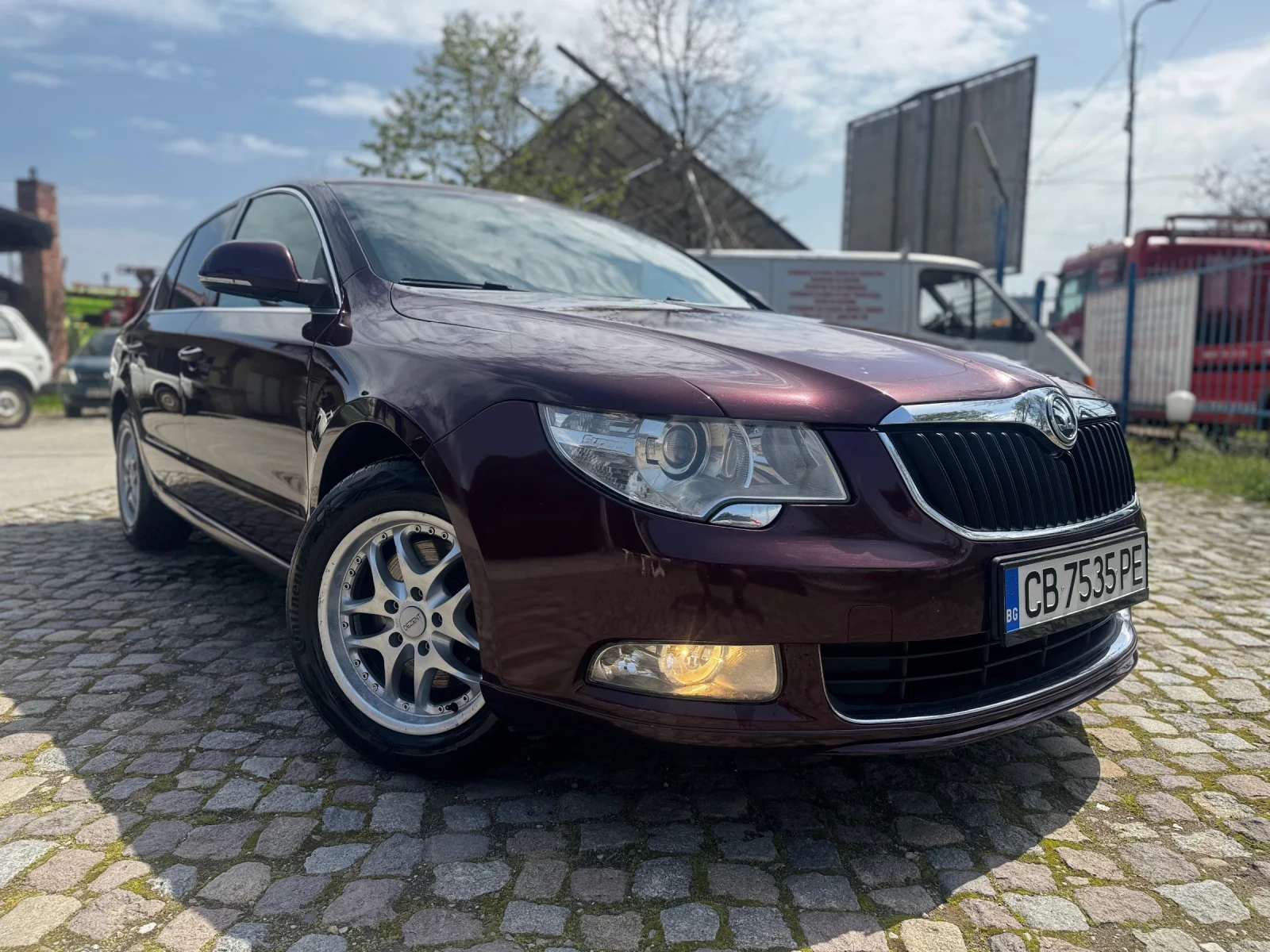 Skoda Superb  - изображение 4