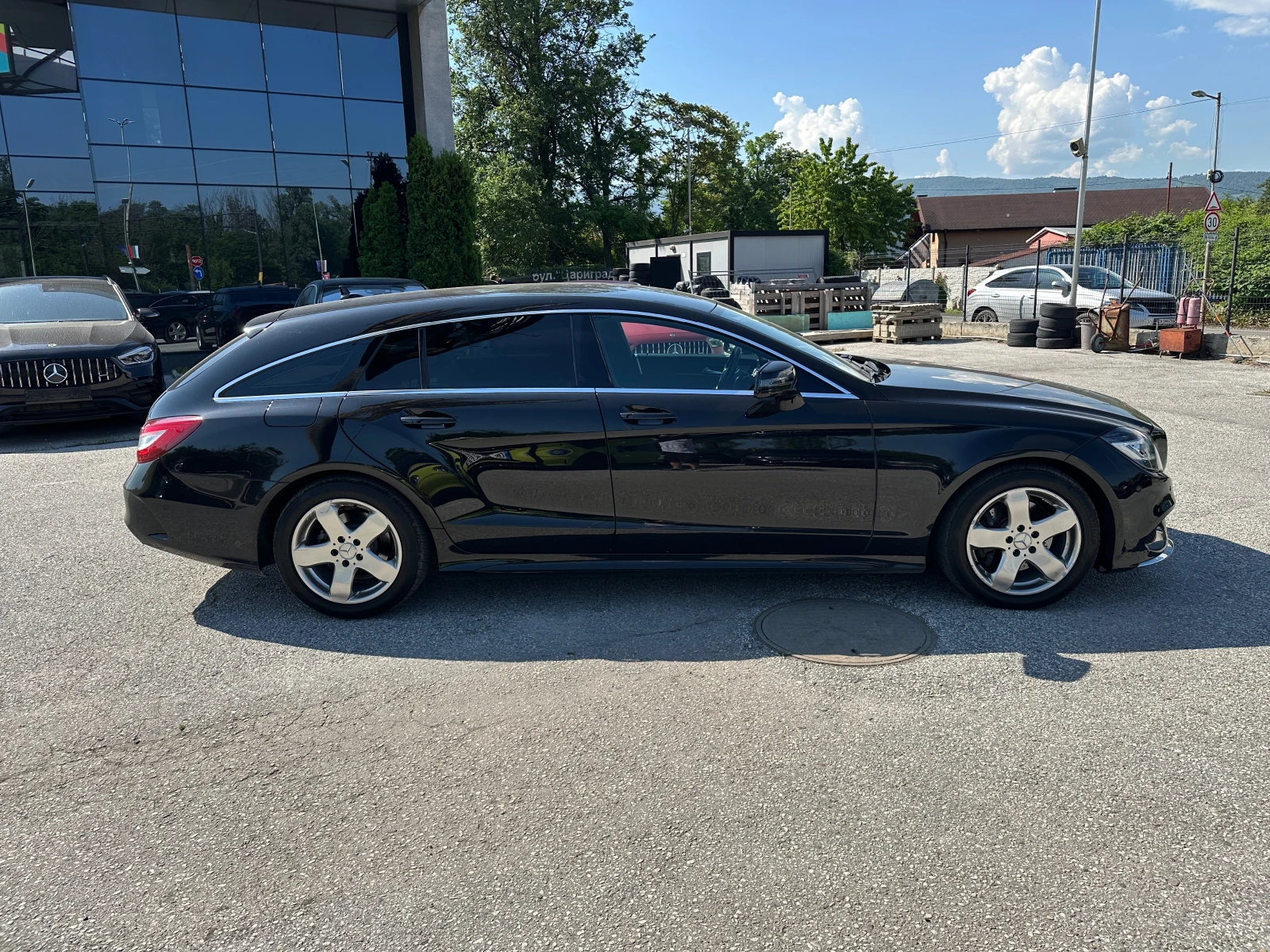Mercedes-Benz CLS 250 4M AMG - изображение 4
