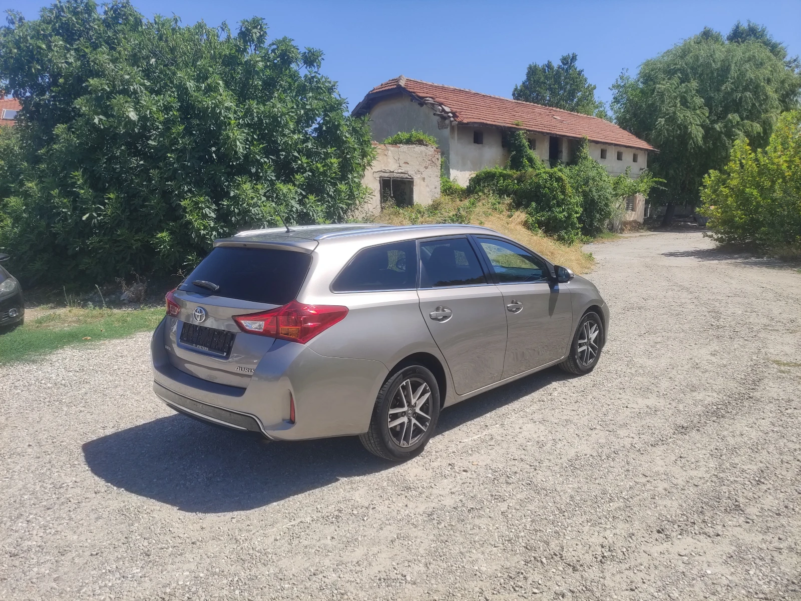 Toyota Auris 1.4d4d като нов 6ck навигация, камера - изображение 4
