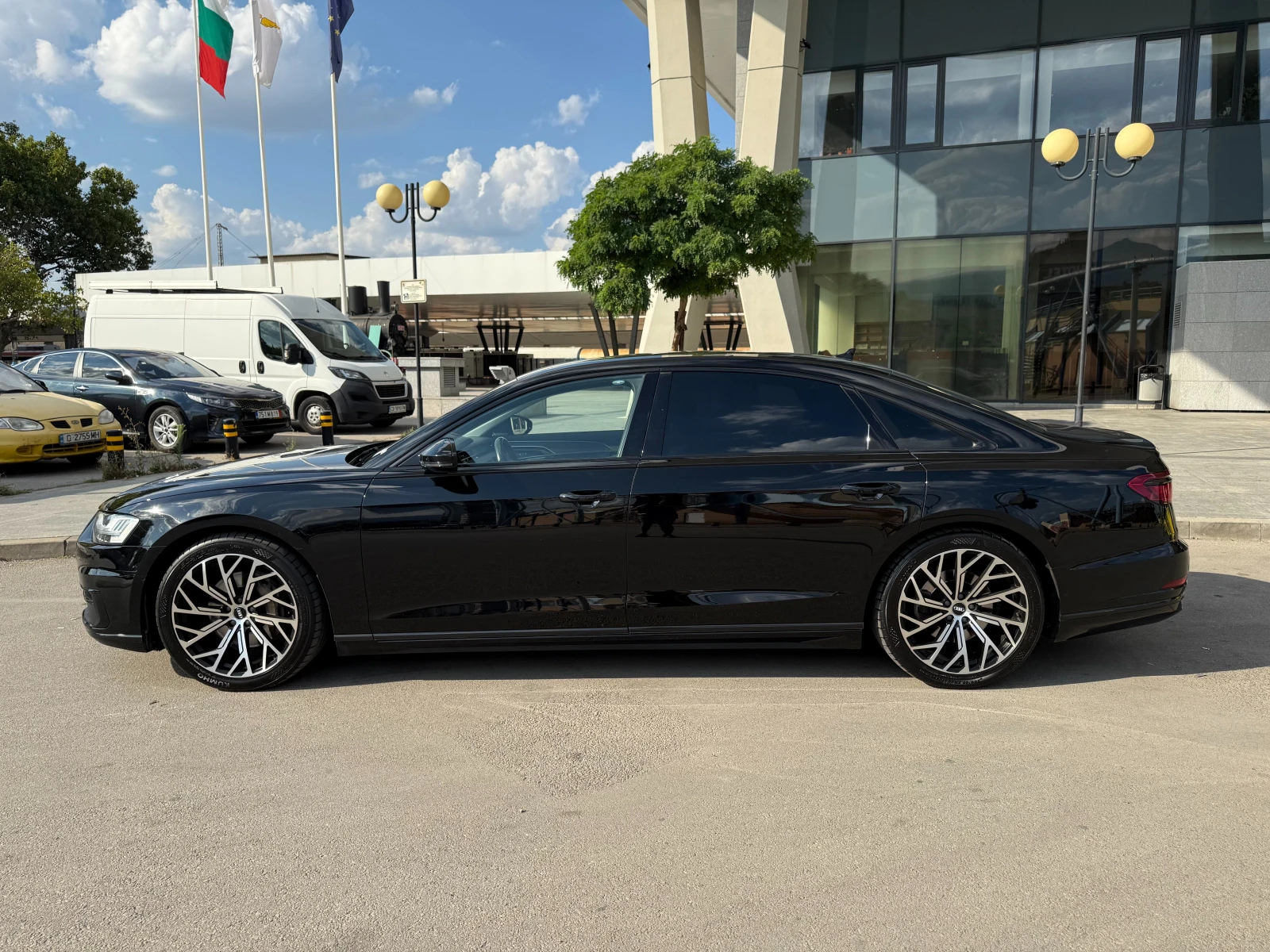 Audi A8 Long 5.0 TDI 286к.с. от Германия/Сервизна книжка - изображение 2