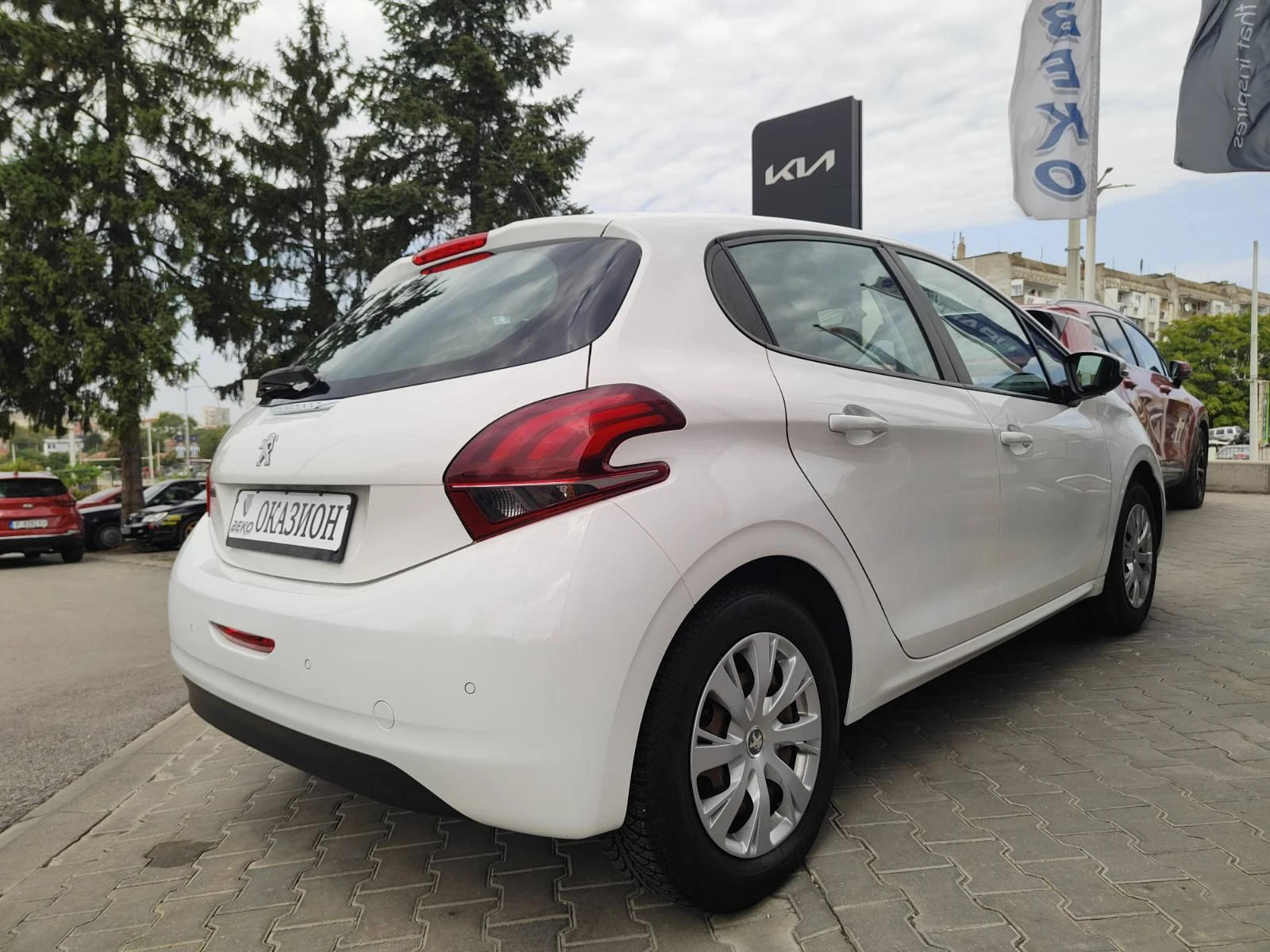 Peugeot 208  - изображение 4