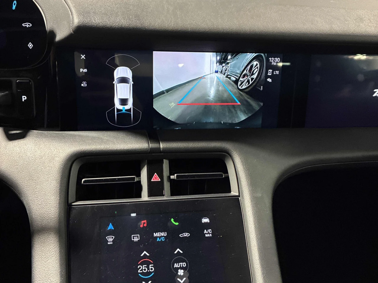 Porsche Taycan * 4S * CARFAX * ЦЕНА ДО БГ - изображение 9