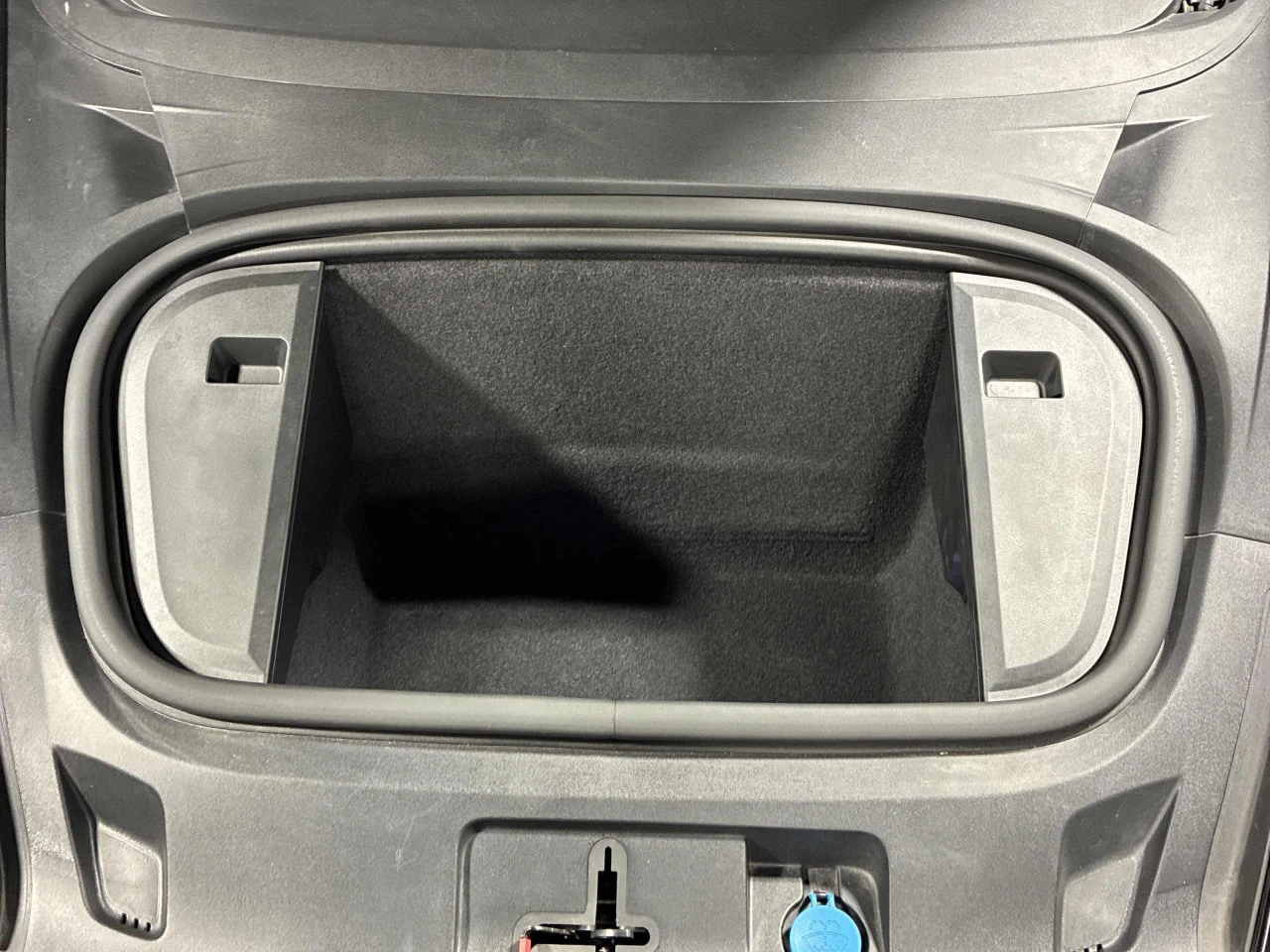 Porsche Taycan * 4S * CARFAX * ���� �� �� | Mobile.bg � ����������� 11