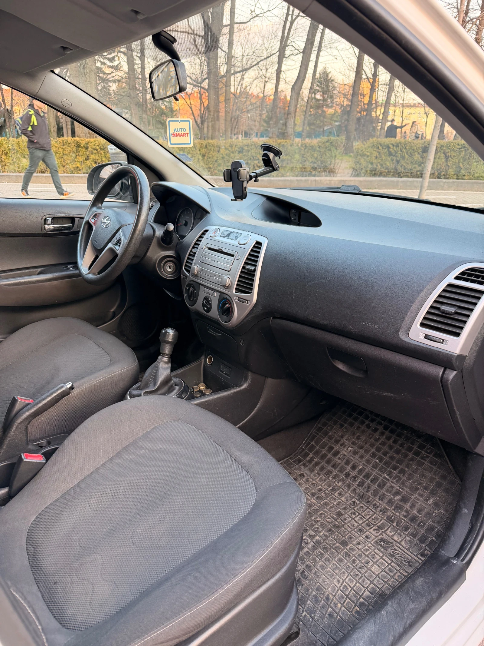 Hyundai I20 1.2 бензин/газ, снимка 5 - Автомобили и джипове - 53746711