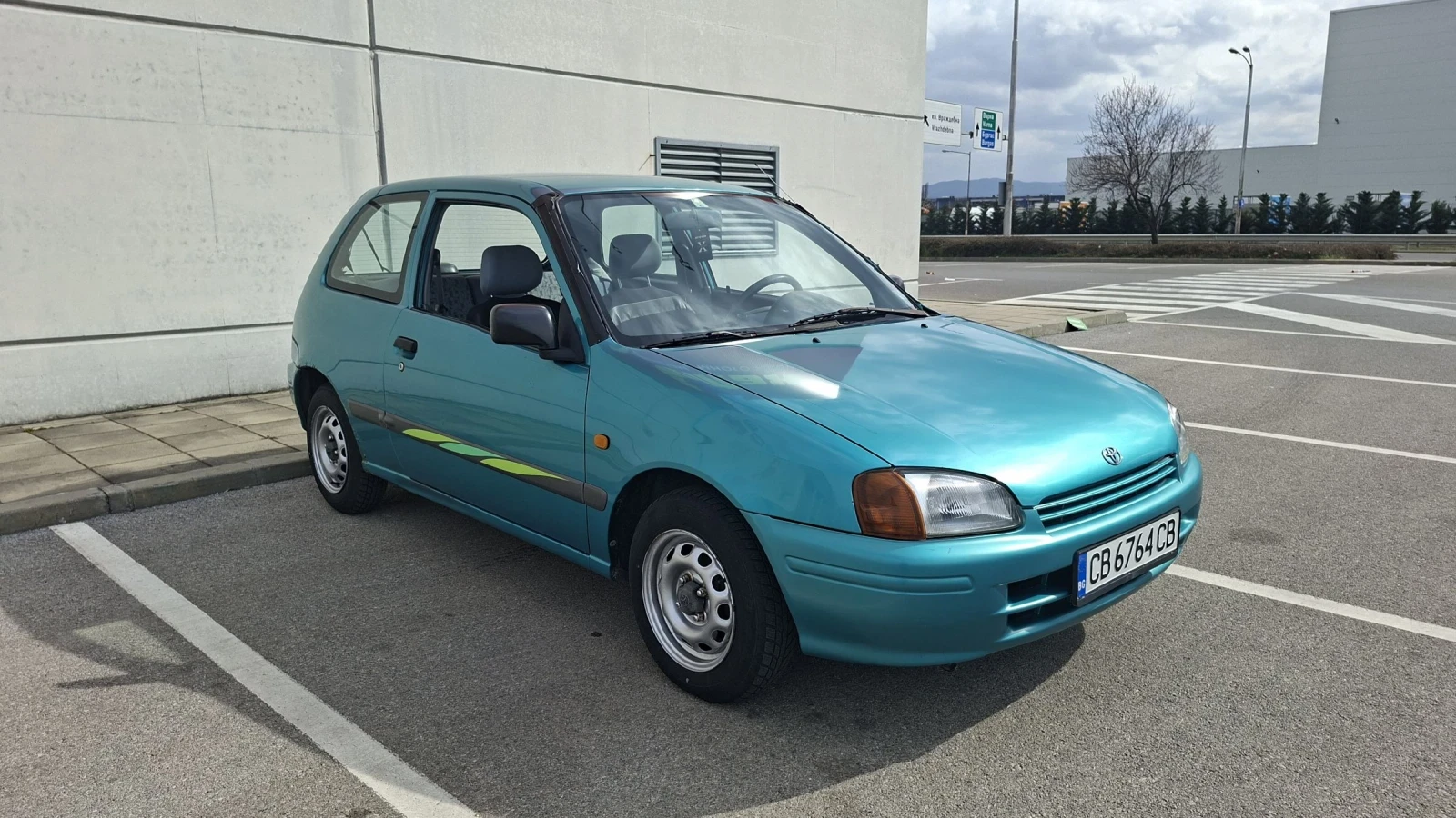 Toyota Starlet 1.3, снимка 3 - Автомобили и джипове - 53925553