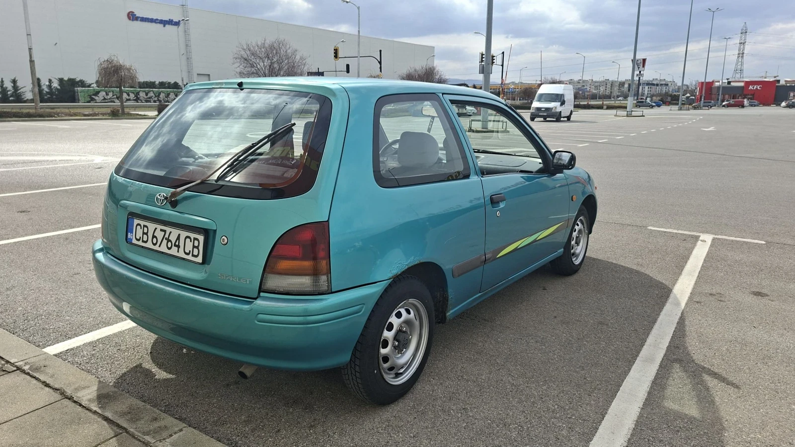 Toyota Starlet 1.3, снимка 4 - Автомобили и джипове - 53925553