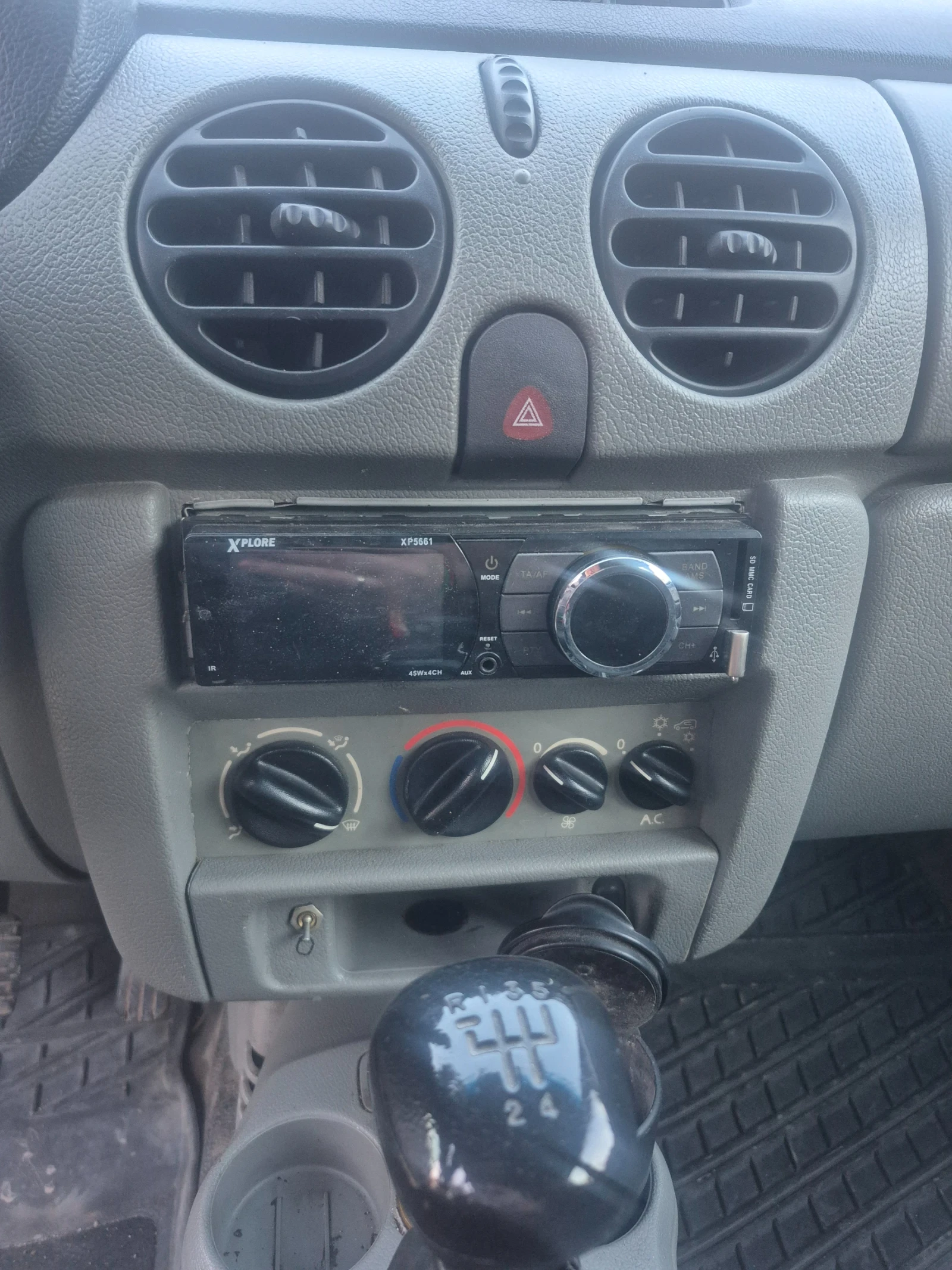 Renault Kangoo, снимка 3 - Автомобили и джипове - 54359622