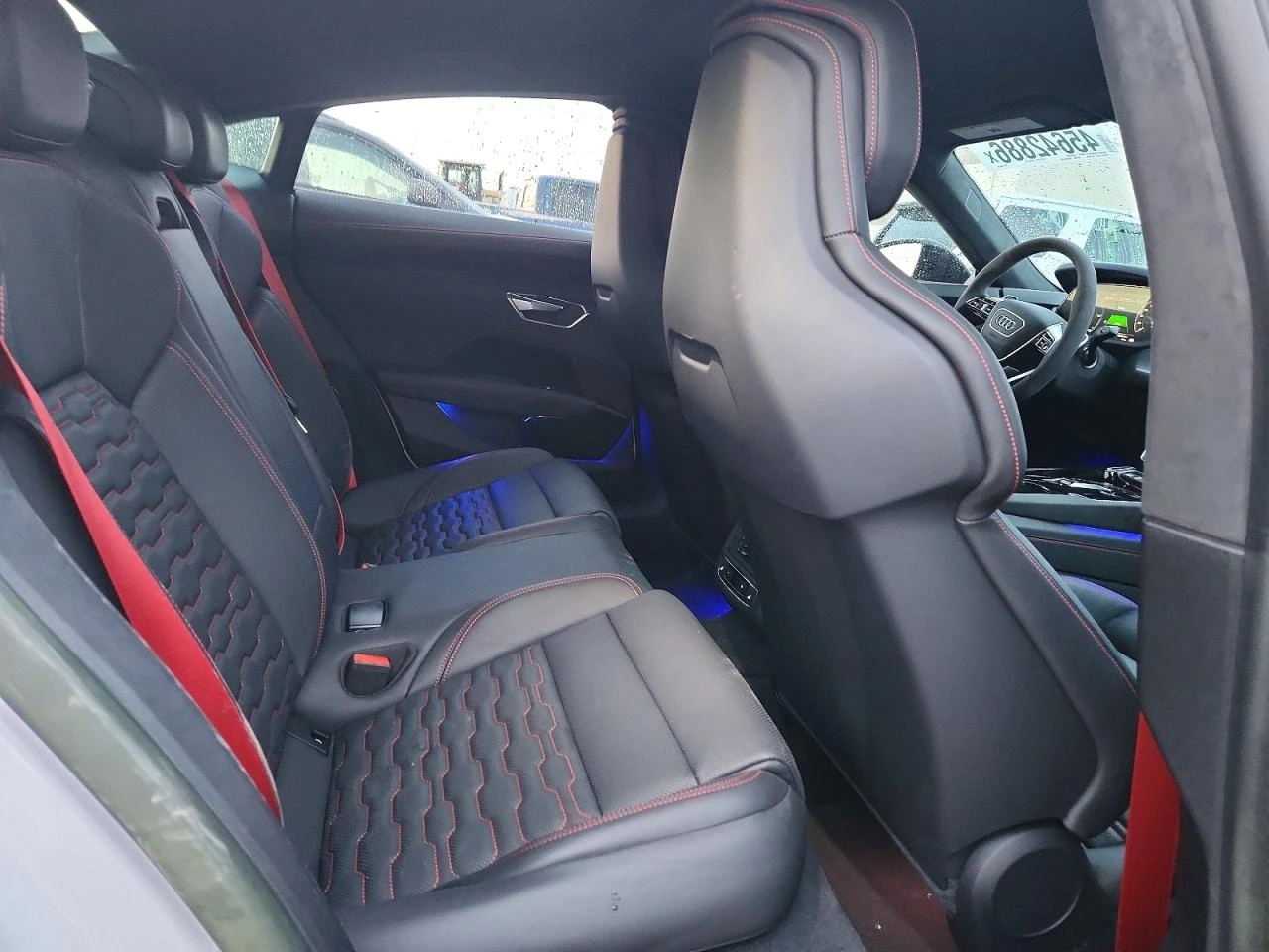 Audi E-Tron GT RS QUATTRO, снимка 10 - Автомобили и джипове - 54344754