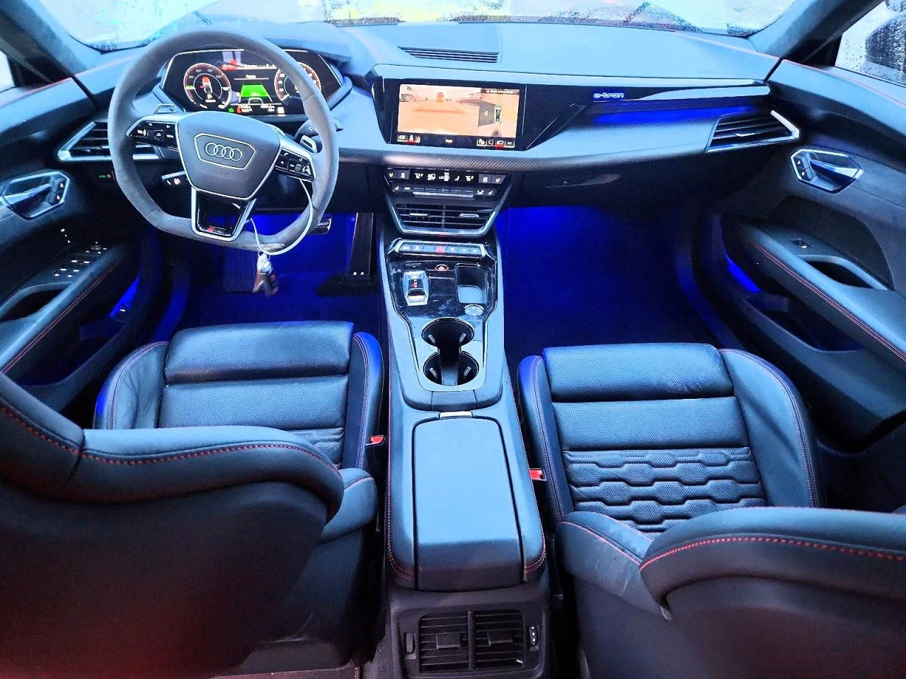 Audi E-Tron GT RS QUATTRO, снимка 8 - Автомобили и джипове - 54344754