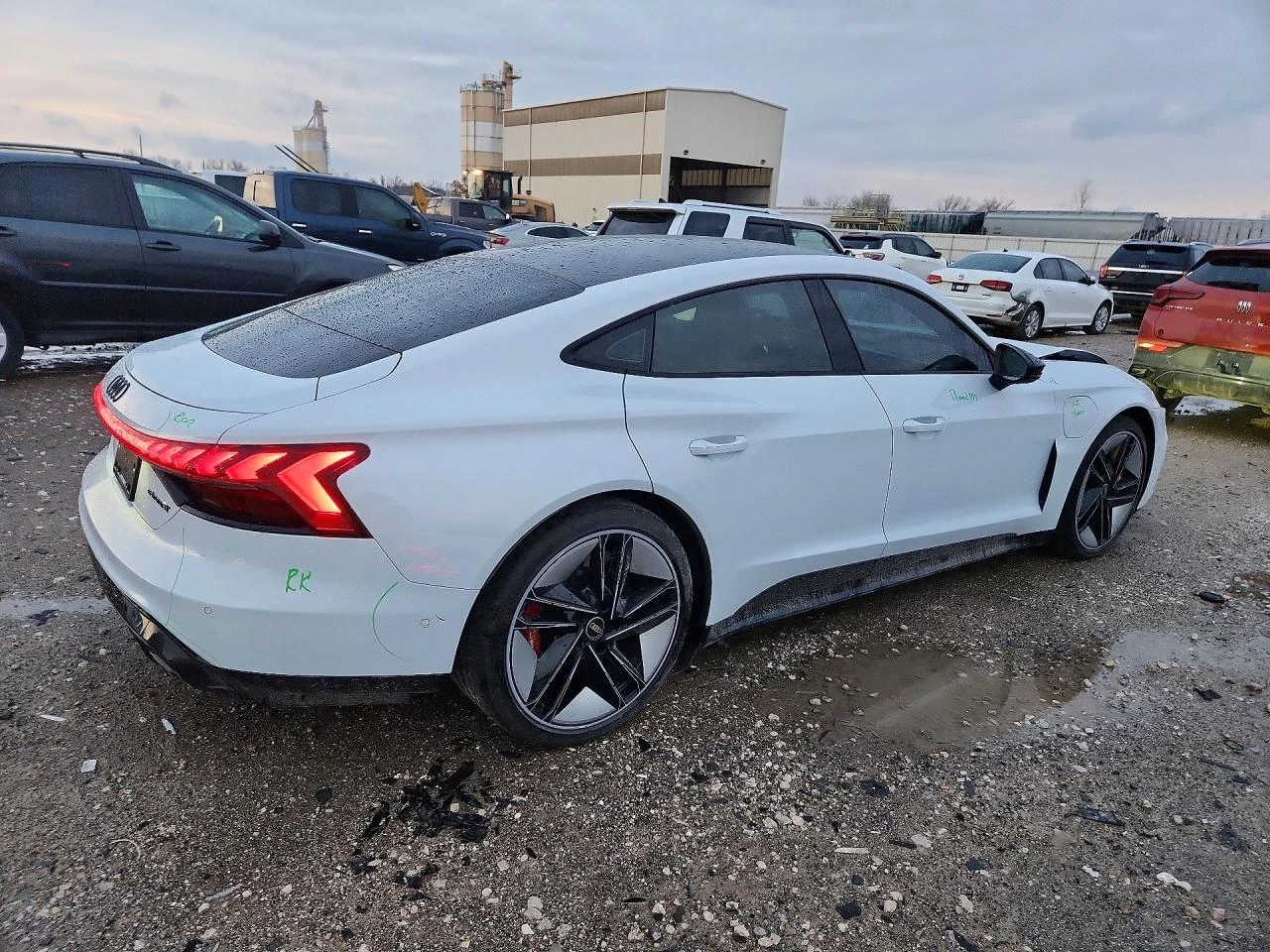 Audi E-Tron GT RS QUATTRO, снимка 3 - Автомобили и джипове - 54344754