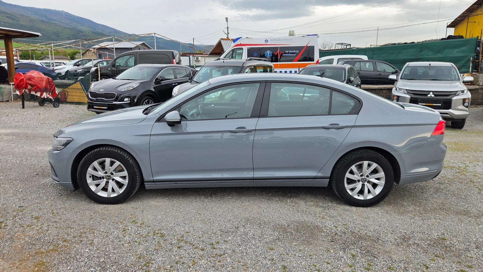 VW Passat 2.0 TDi , снимка 5 - Автомобили и джипове - 54457672
