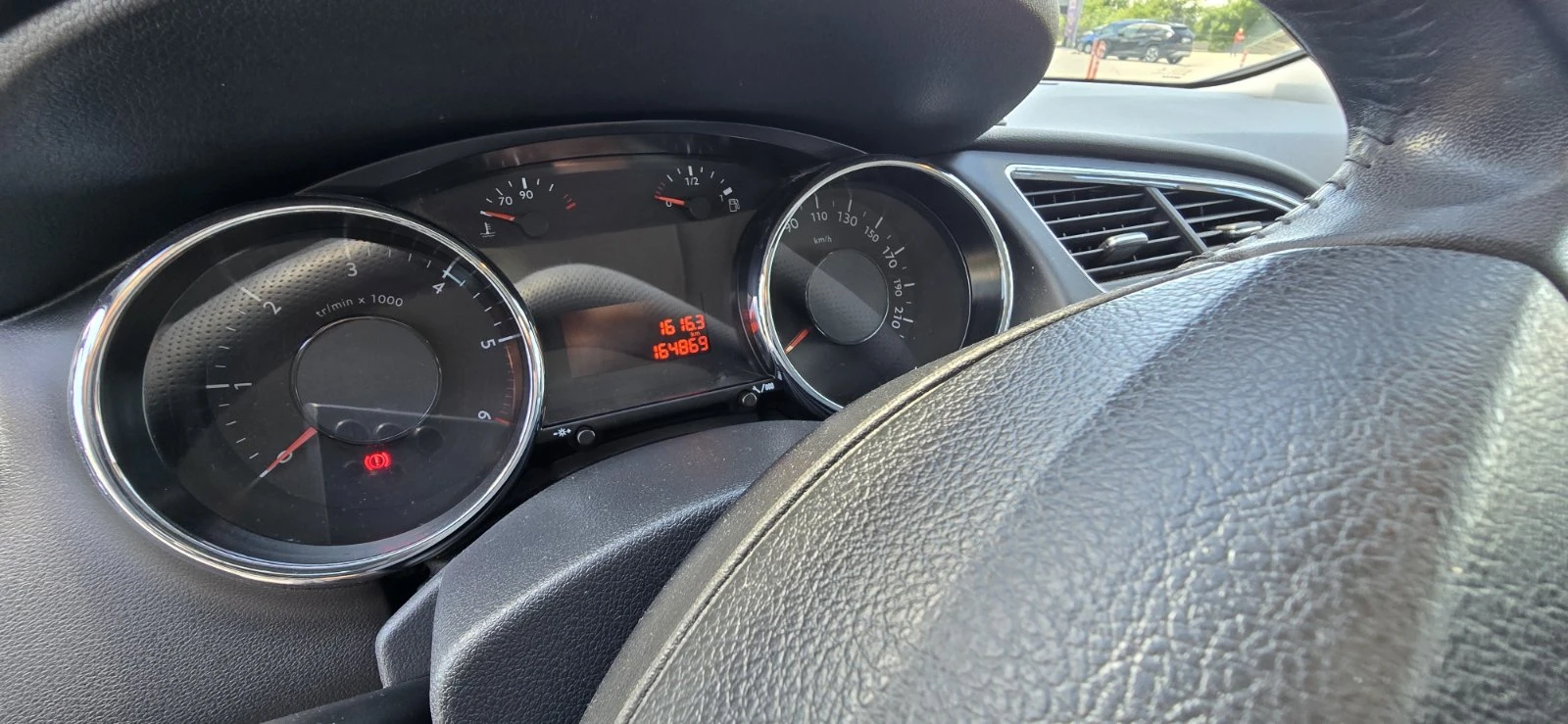 Peugeot 3008 1.6 150кс РЕАЛНИ КМ, ДДС , снимка 15 - Автомобили и джипове - 54713204
