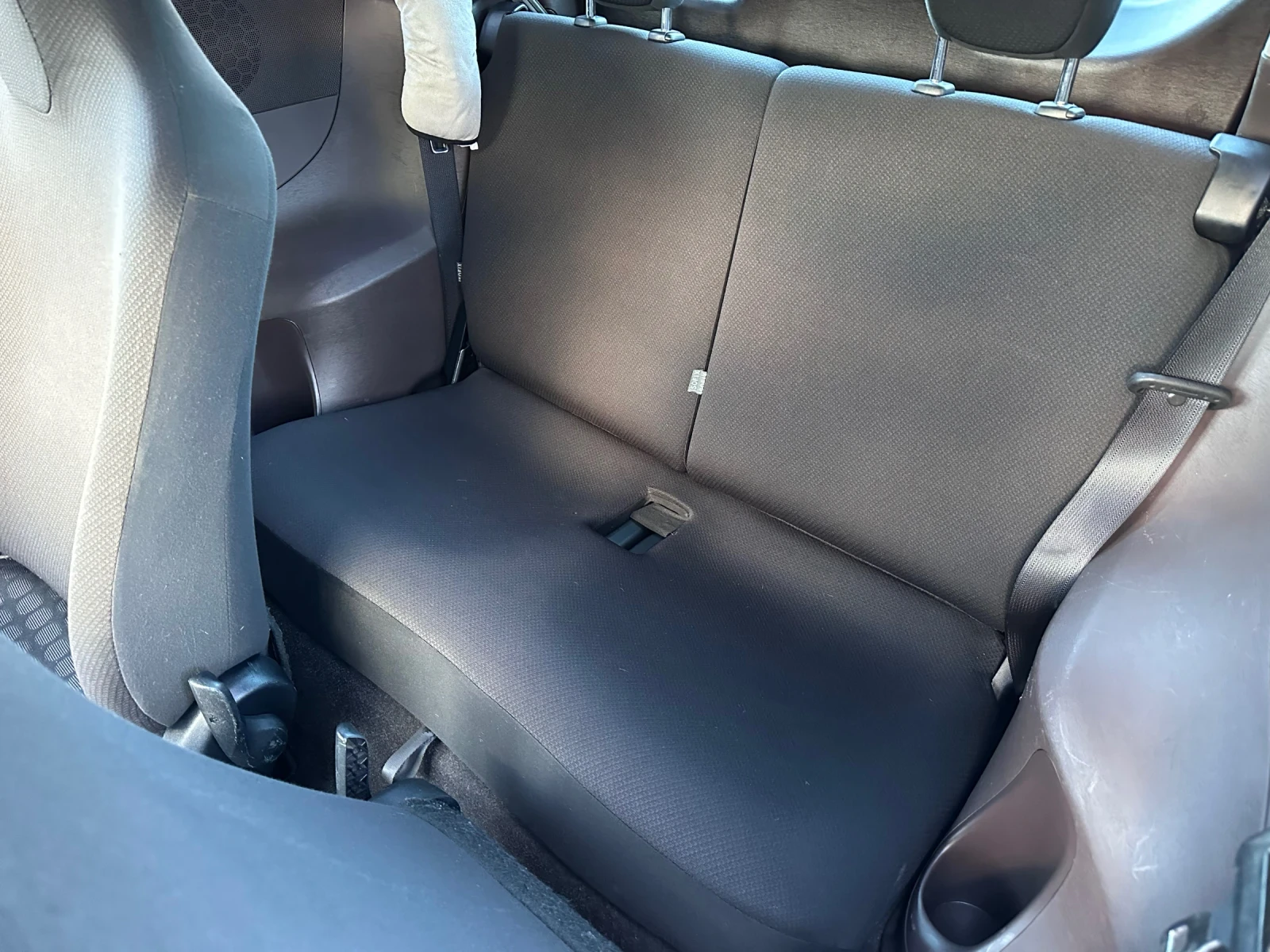 Toyota IQ, снимка 9 - Автомобили и джипове - 55096328