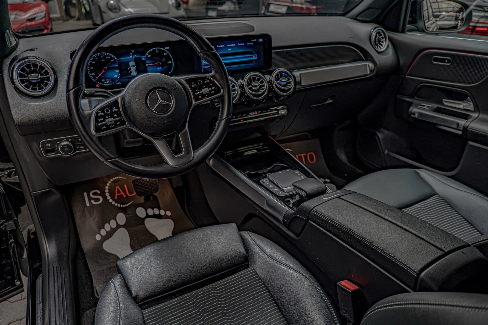 Mercedes-Benz EQB 300 4Matic/Ambient/Камера/MBUX/Virtual/, снимка 9 - Автомобили и джипове - 55285375