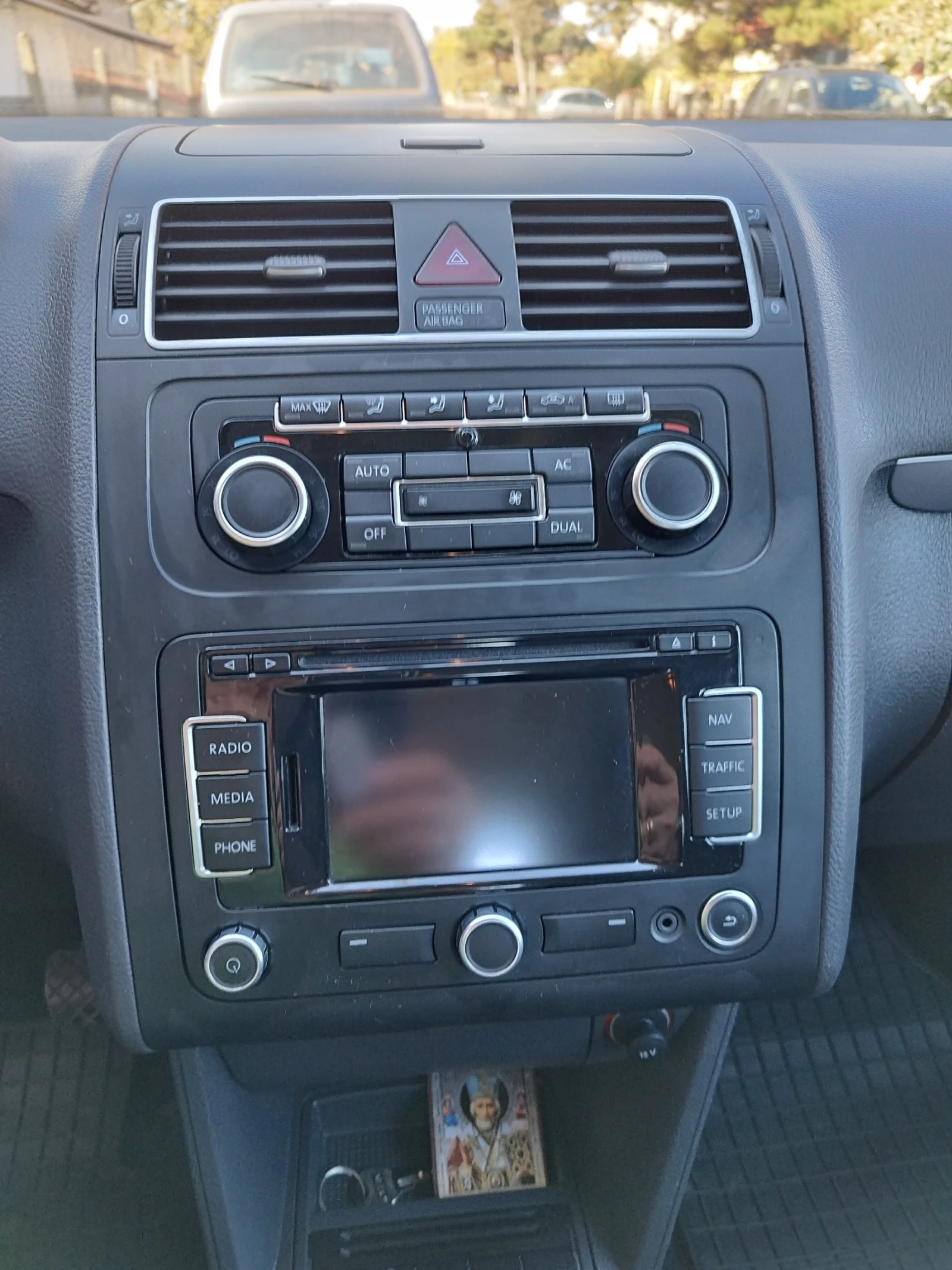 VW Touran, снимка 8 - Автомобили и джипове - 56202508