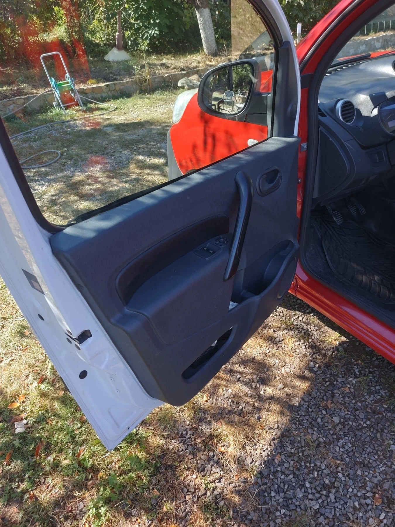 Renault Kangoo, снимка 11 - Автомобили и джипове - 56460213