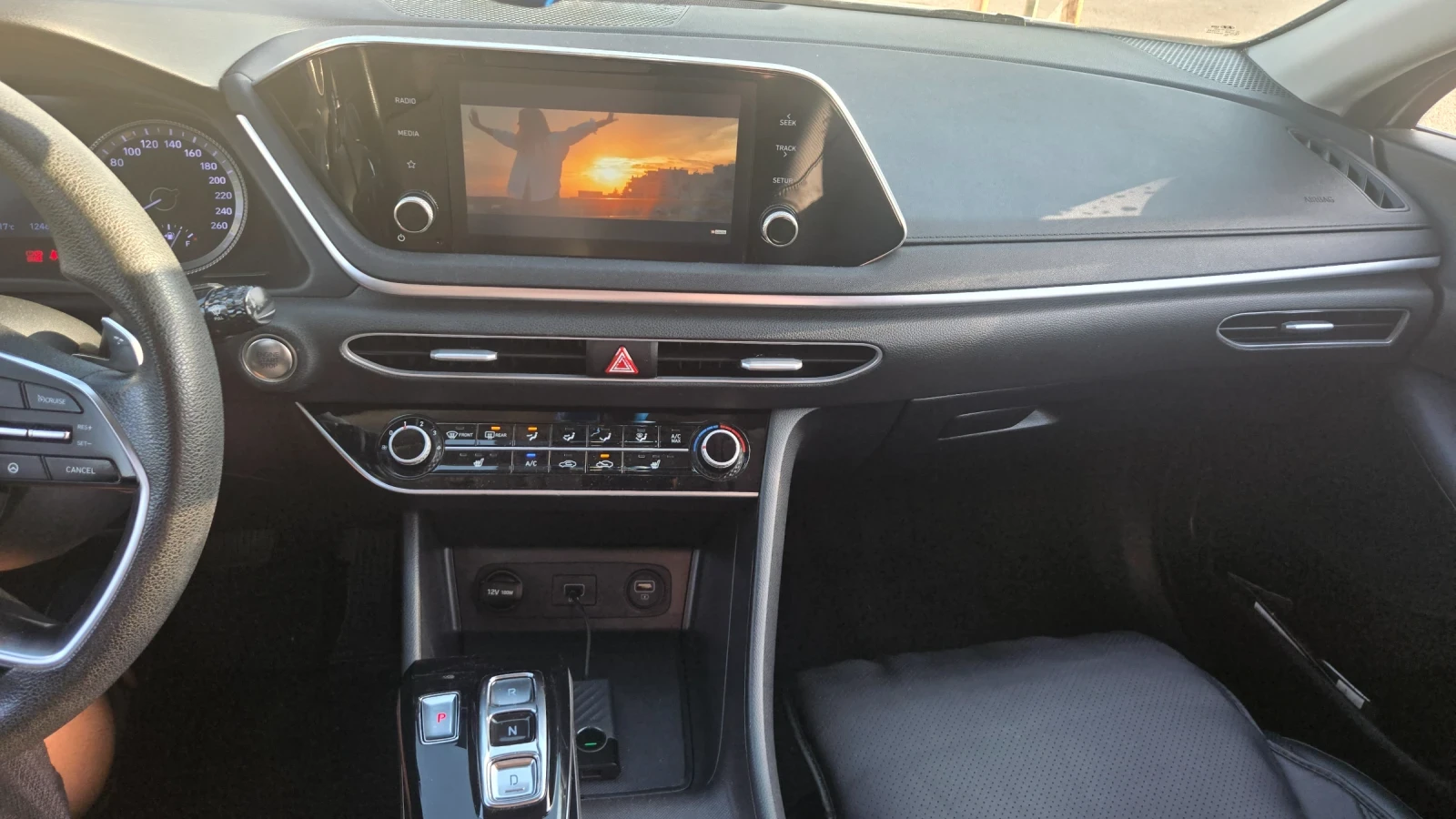Hyundai Sonata 2.0, снимка 8 - Автомобили и джипове - 56484362