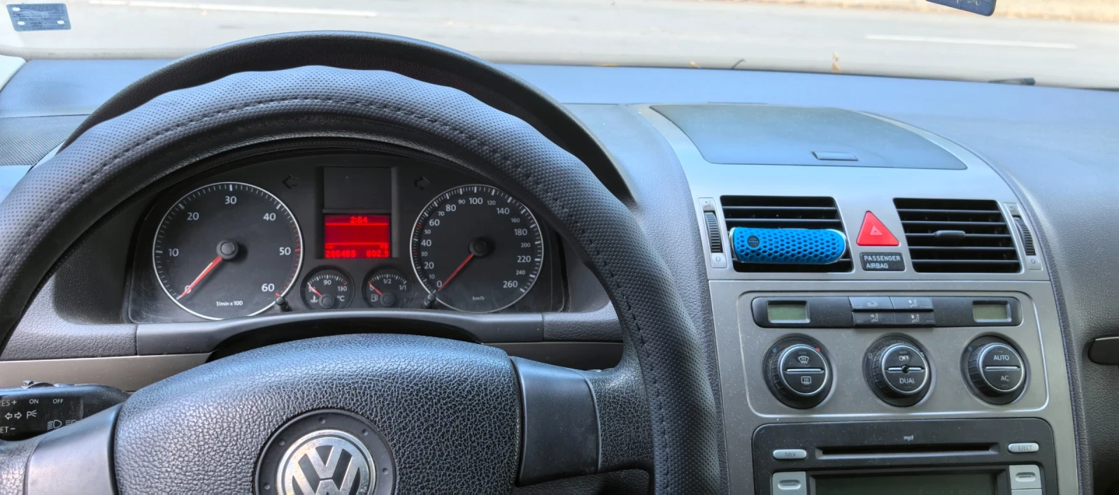 VW Touran 1.9TDI , снимка 3 - Автомобили и джипове - 56614226