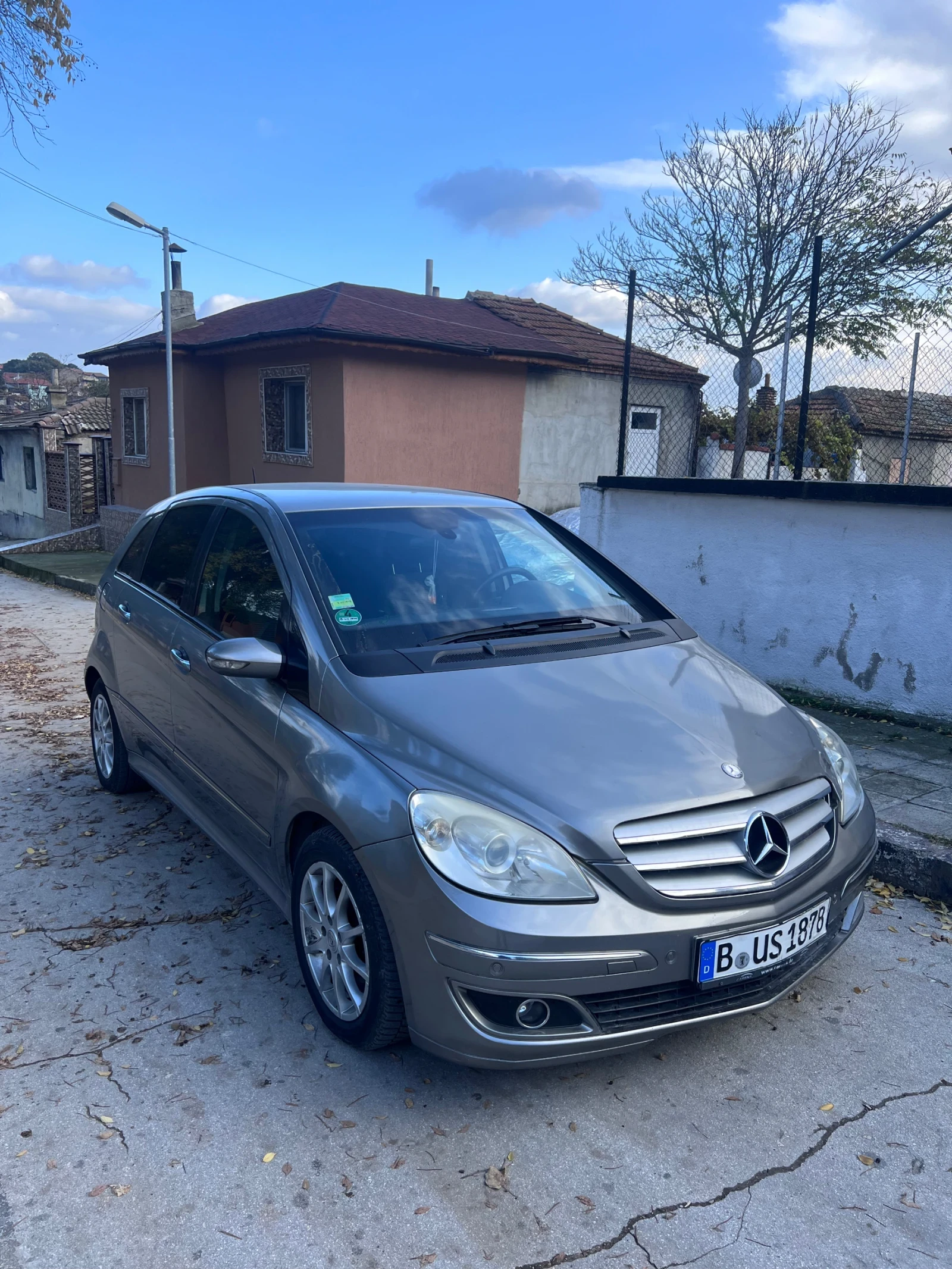 Mercedes-Benz B 200, снимка 2 - Автомобили и джипове - 56739344