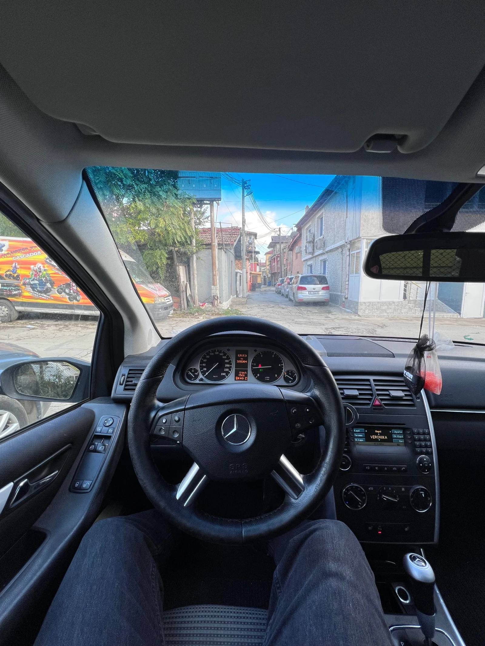 Mercedes-Benz B 200, снимка 9 - Автомобили и джипове - 56739344