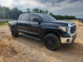 Toyota Tundra 5.7l Crewmax Sr5, снимка 4