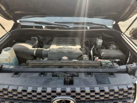 Toyota Tundra 5.7l Crewmax Sr5, снимка 11