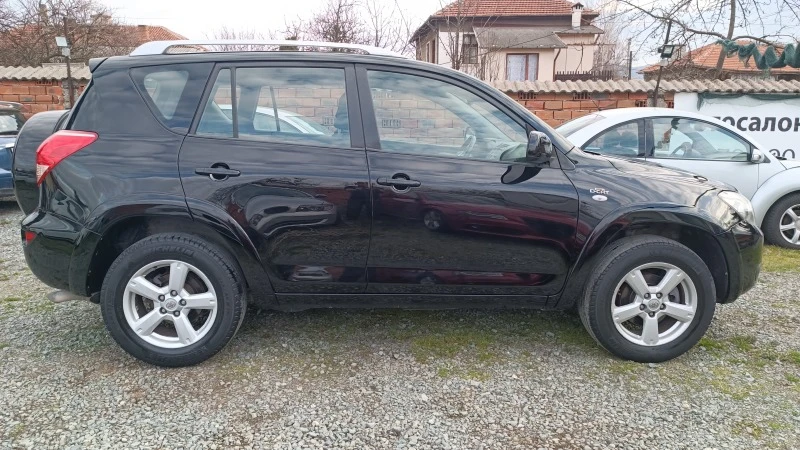 Toyota Rav4 2.2 D-Cat!!! ПЕРФЕКТЕН!!!, снимка 8 - Автомобили и джипове - 44498832