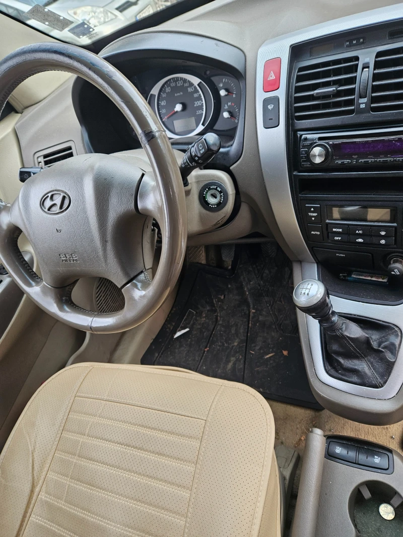 Hyundai Tucson, снимка 10 - Автомобили и джипове - 48148753