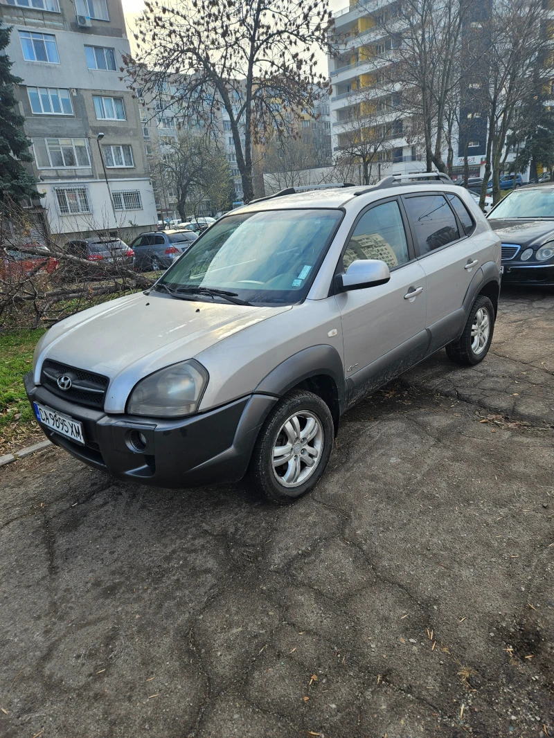 Hyundai Tucson, снимка 1 - Автомобили и джипове - 48148753