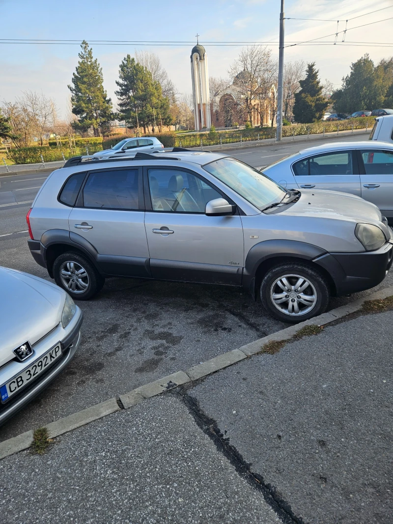 Hyundai Tucson, снимка 5 - Автомобили и джипове - 48148753