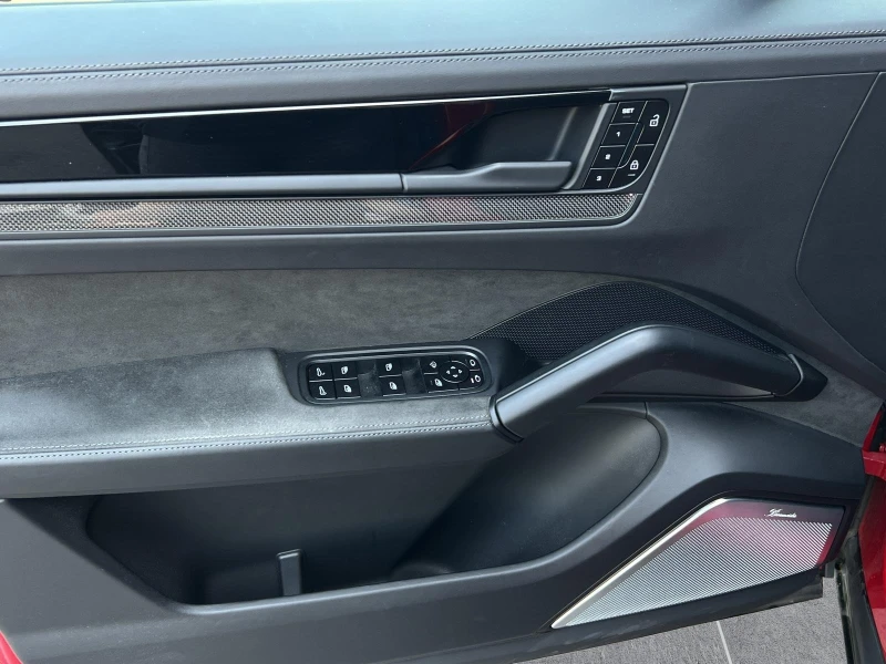 Porsche Cayenne GTS COUPE/FACELIFT/CARBON/SPORT DESIGN/BURMES/360/, снимка 10 - Автомобили и джипове - 52200527