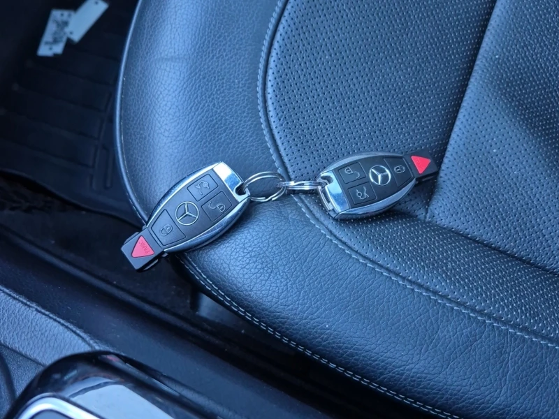 Mercedes-Benz GLE 43 AMG * * CARFAX * * АВТО КРЕДИТ * * , снимка 10 - Автомобили и джипове - 52959361