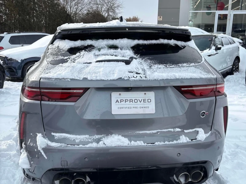 Jaguar F-PACE * SVR * CARFAX * БЕЗ ПЪРВОНАЧАЛНА ВНОСКА, снимка 4 - Автомобили и джипове - 53215178