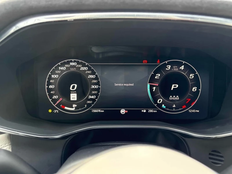 Jaguar F-PACE * SVR * CARFAX * БЕЗ ПЪРВОНАЧАЛНА ВНОСКА, снимка 8 - Автомобили и джипове - 53215178