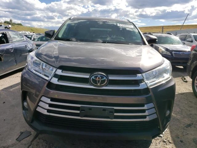 Toyota Highlander 2019 TOYOTA HIGHLANDER SE, снимка 1 - Автомобили и джипове - 47706132