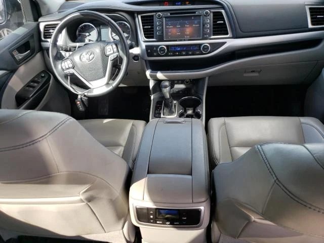 Toyota Highlander 2019 TOYOTA HIGHLANDER SE, снимка 8 - Автомобили и джипове - 47706132