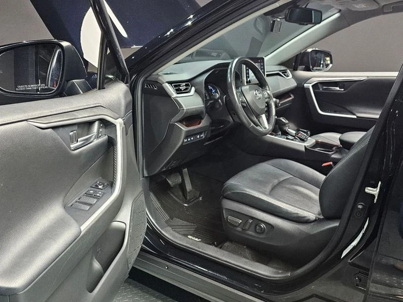 Toyota Rav4 2, 5 4WD Hybrid LTD| 219к.с.| ВКЛ.ТЕХНОТЕСТ, снимка 11 - Автомобили и джипове - 55119795