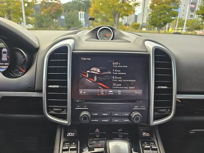 Porsche Cayenne 3.6 Platinum Edition 958, снимка 16 - Автомобили и джипове - 55786760