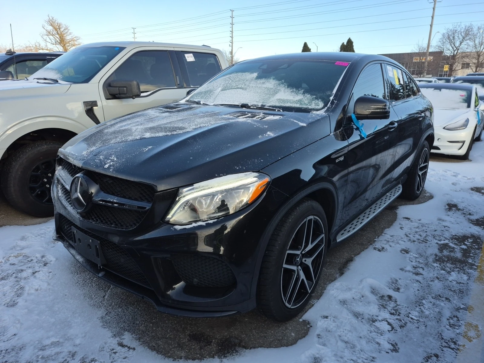 Mercedes-Benz GLE 43 AMG * * CARFAX * * АВТО КРЕДИТ * * , снимка 1