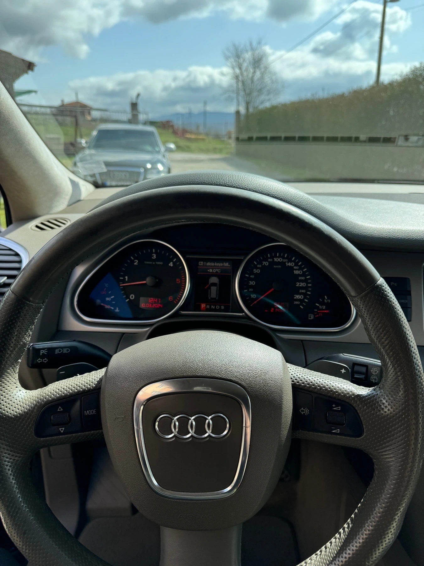 Audi Q7 4.2 TDI / S - Line - изображение 9