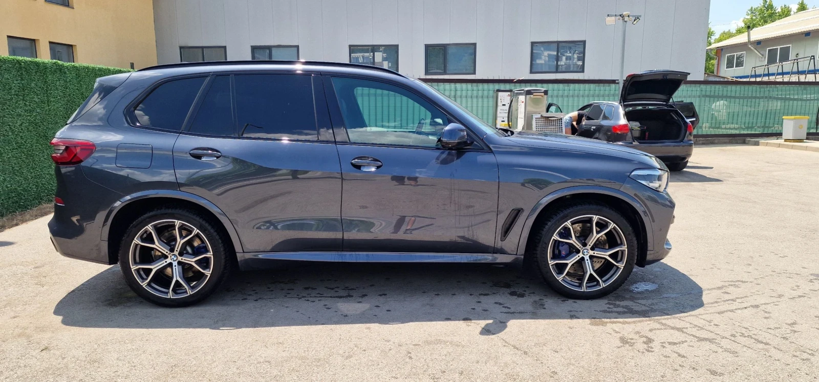 BMW X5 4.0 i xDrive - изображение 4