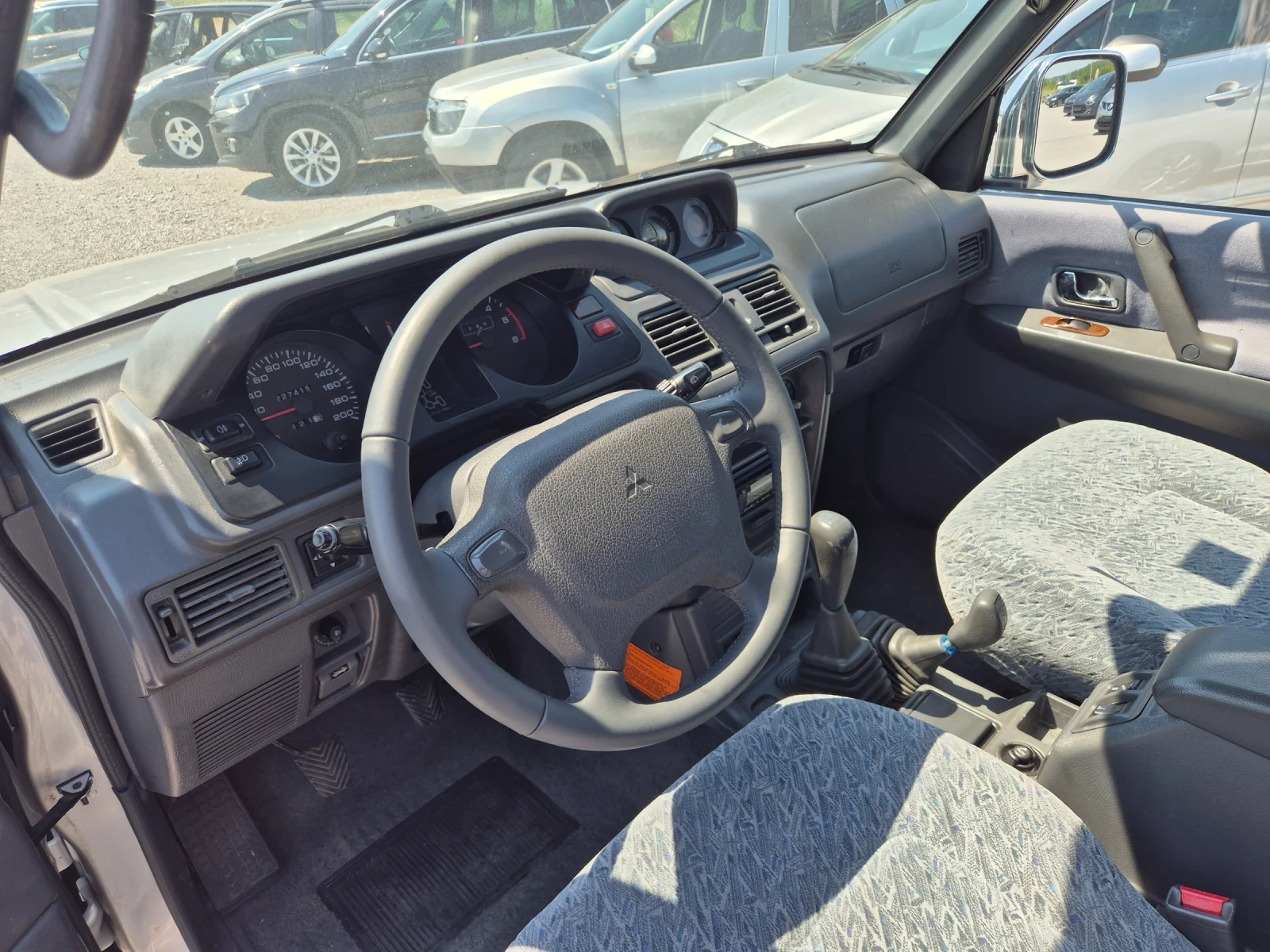 Mitsubishi Pajero 2.5 TDI - изображение 7
